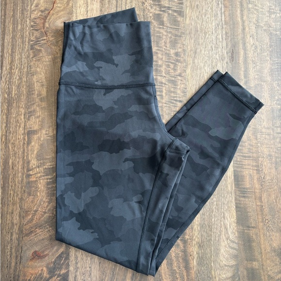 Lululemon Wunder Train High Rise Legging, Size 10 - Picture 3 of 4